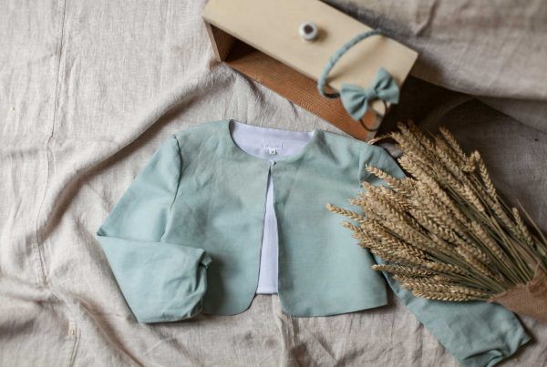 bolero de lino verde agua para comunion