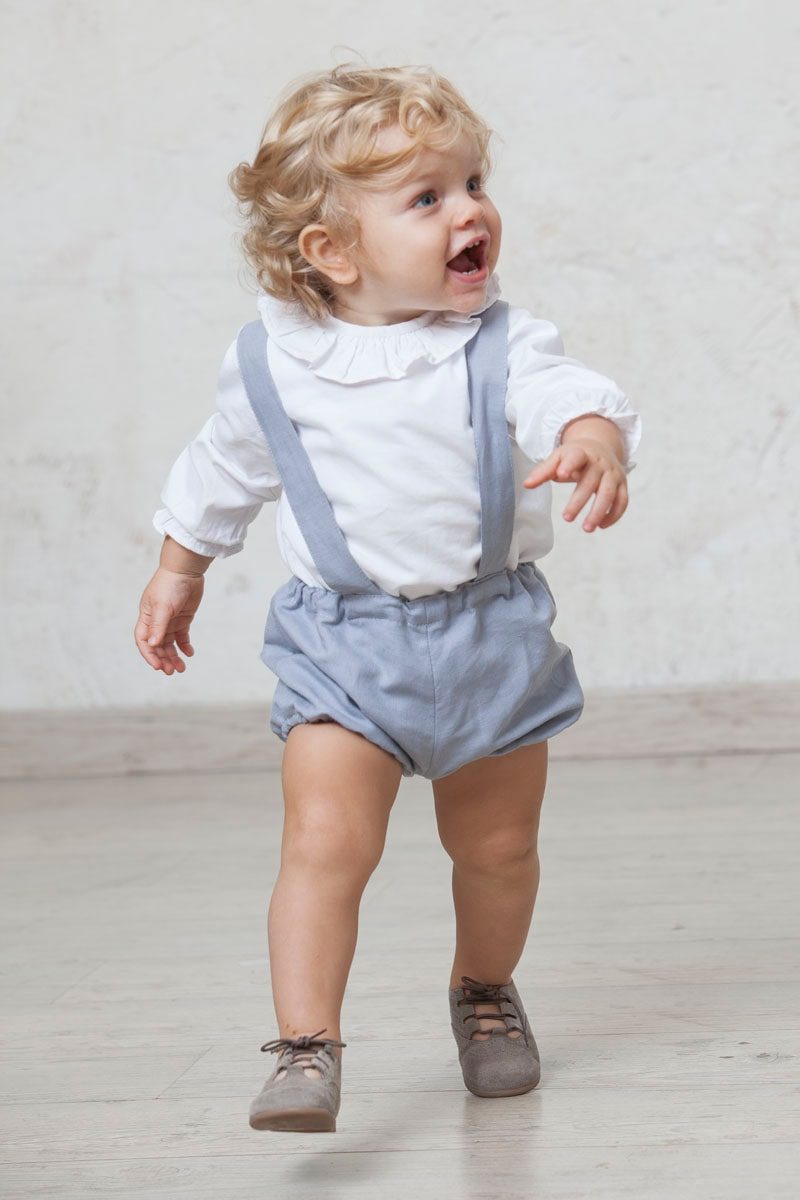 camisa de ceremonia para bebés de lino blanco y manga larga cuello volantes