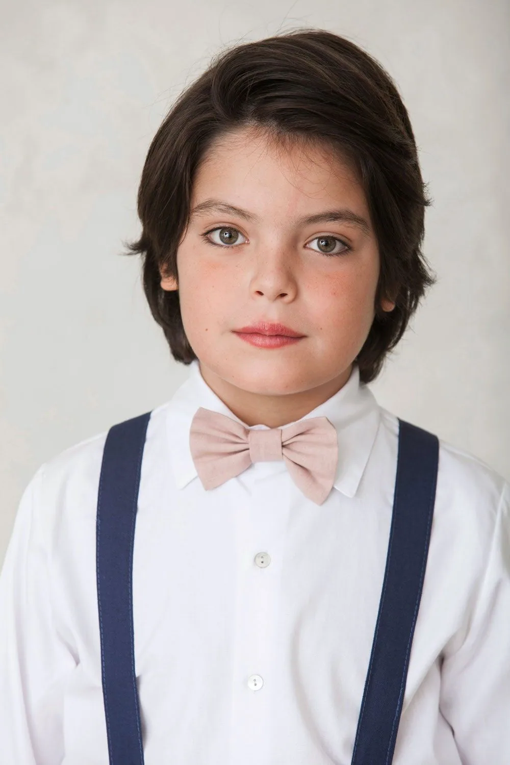 white dress shirt with pink bow tie Nude pink bow tie | Boy's ceremony