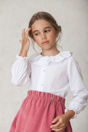 camisa de plumeti blanco y botones para niñas