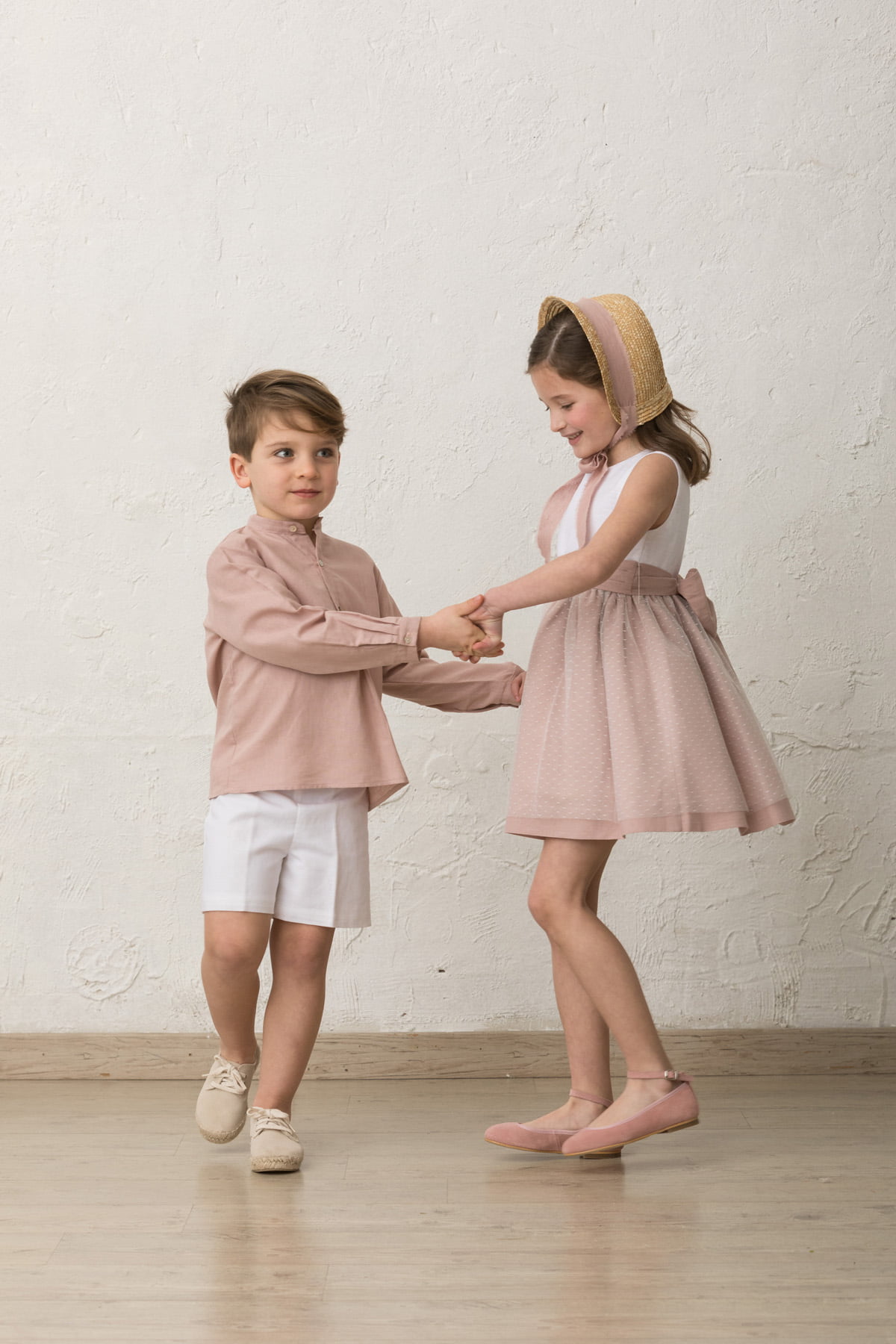 camisa de ceremonia de niño en rosa nude