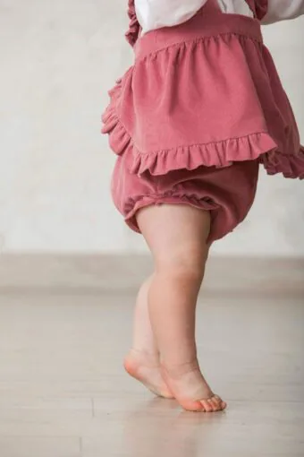 cubrepañal de pana rosa para niñas bebés