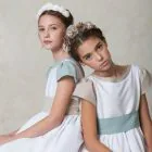 girl's hair accessory for ceremony