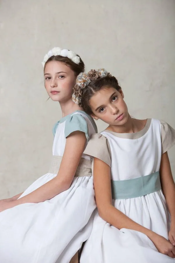 girl's hair accessory for ceremony