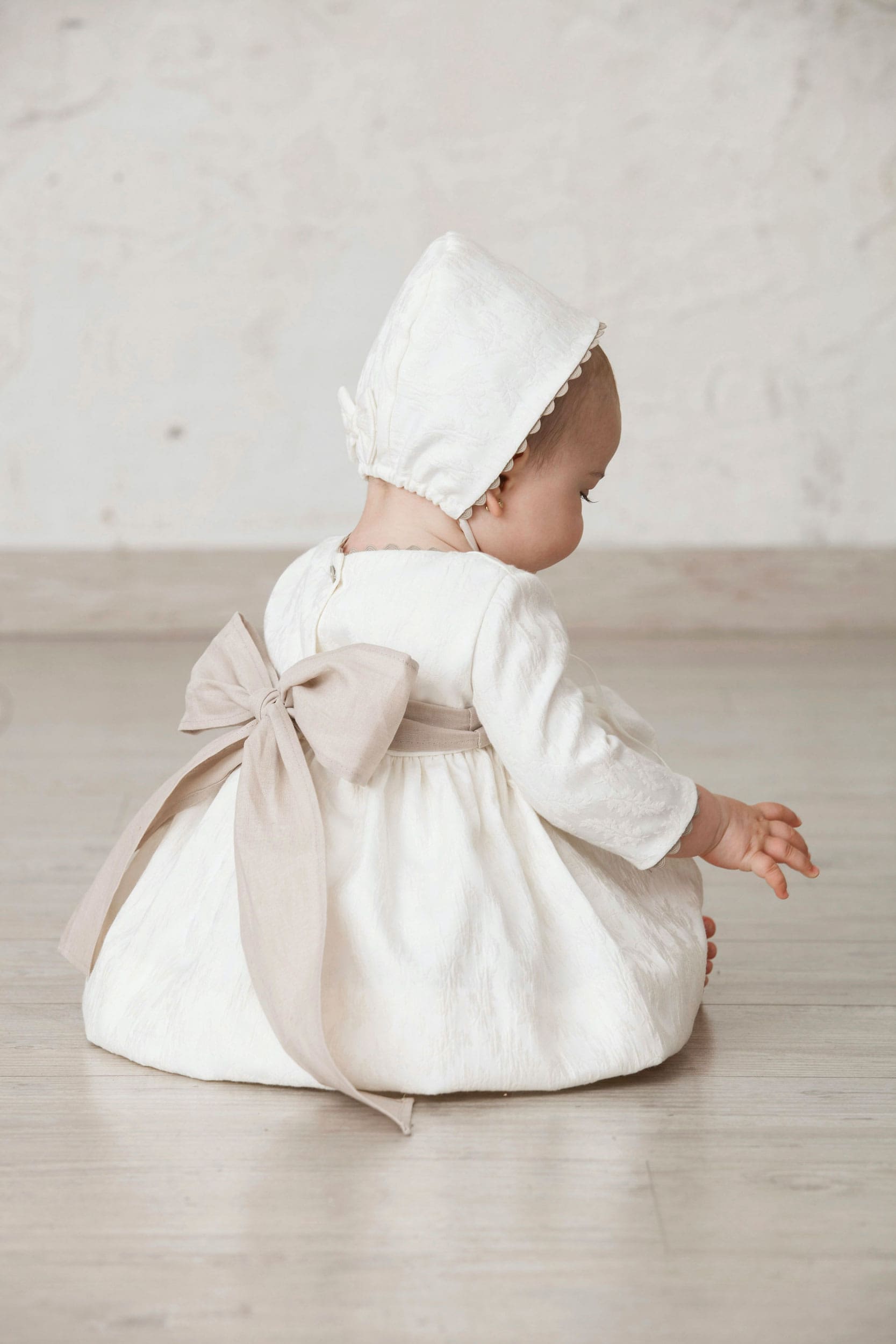 vestido de ceremonia para bebé niña color blanco