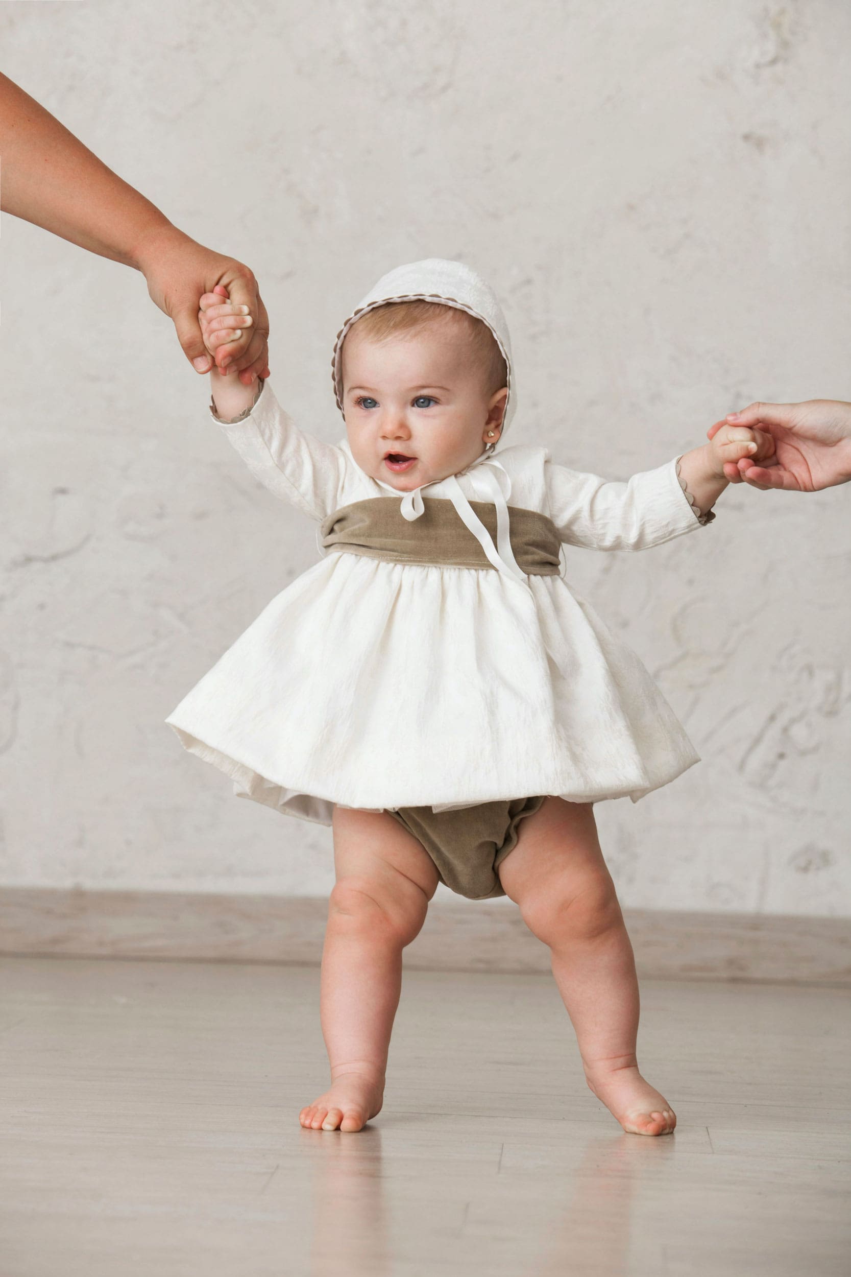 vestido de ceremonia para bebé niña color blanco