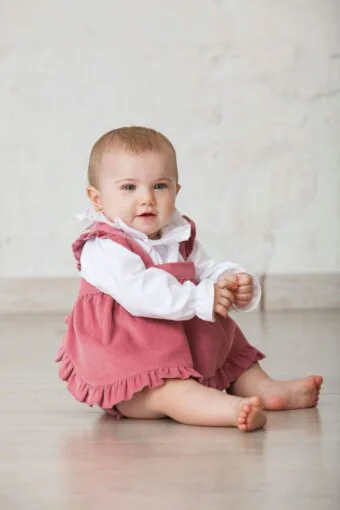 vestido jesusín de pana para niñas bebés