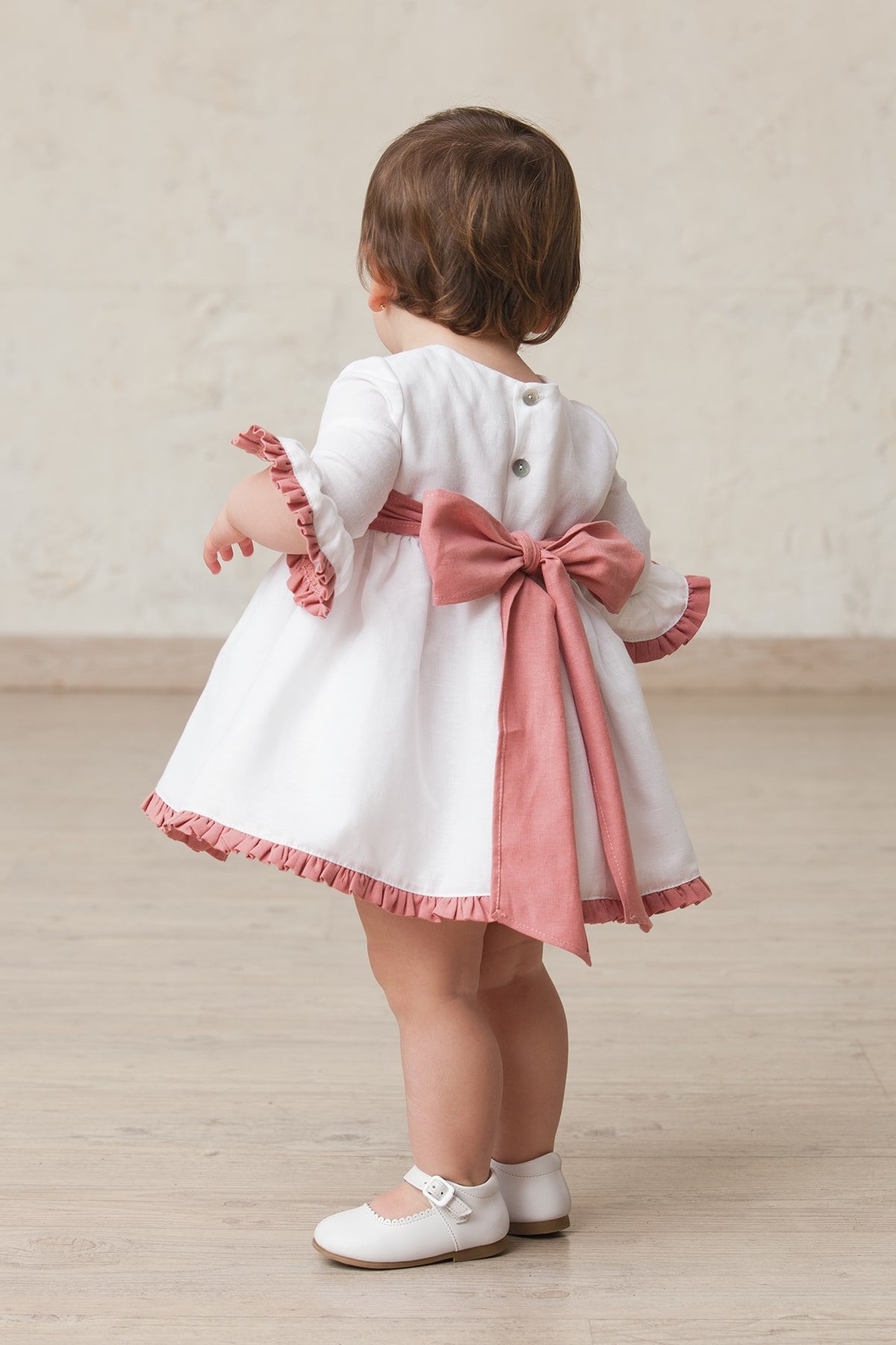 vestido de bebé niña de ceremonia rosa