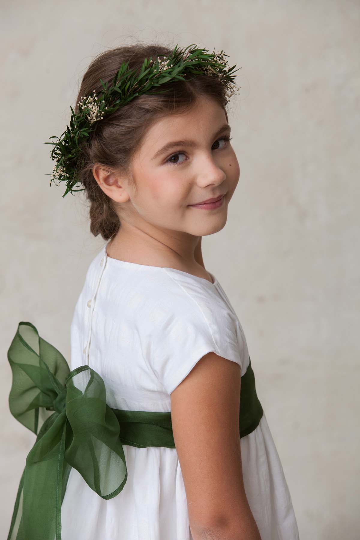 fajín liso con lazos de organza de comunión verde