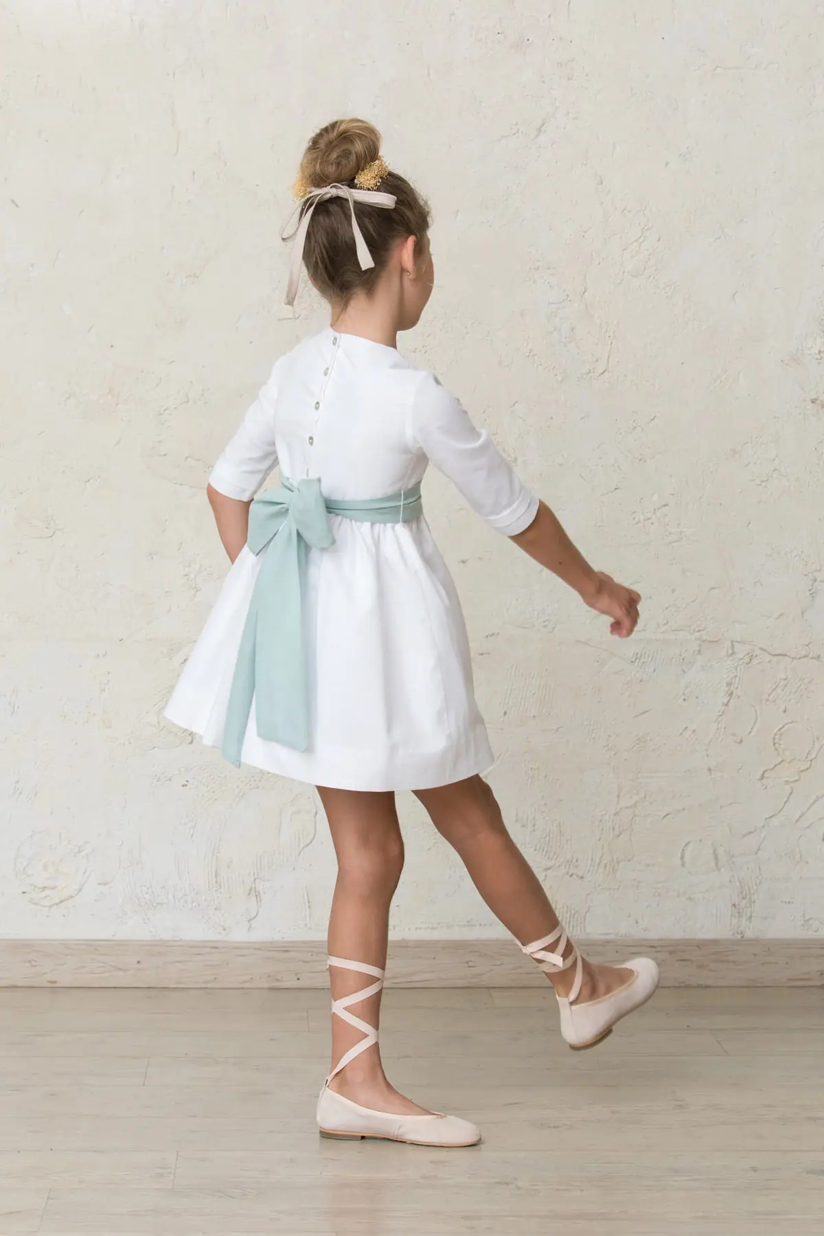 white cotton dress for girls' ceremonies