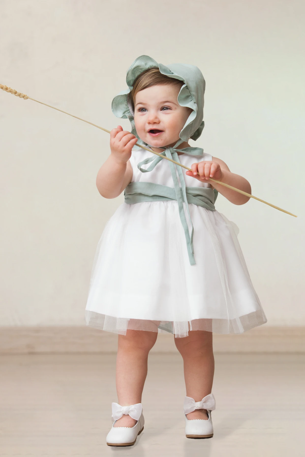 Baby shower invitations in aqua green linen | Qumono Baby shower invitations in aqua green linen | Qumono