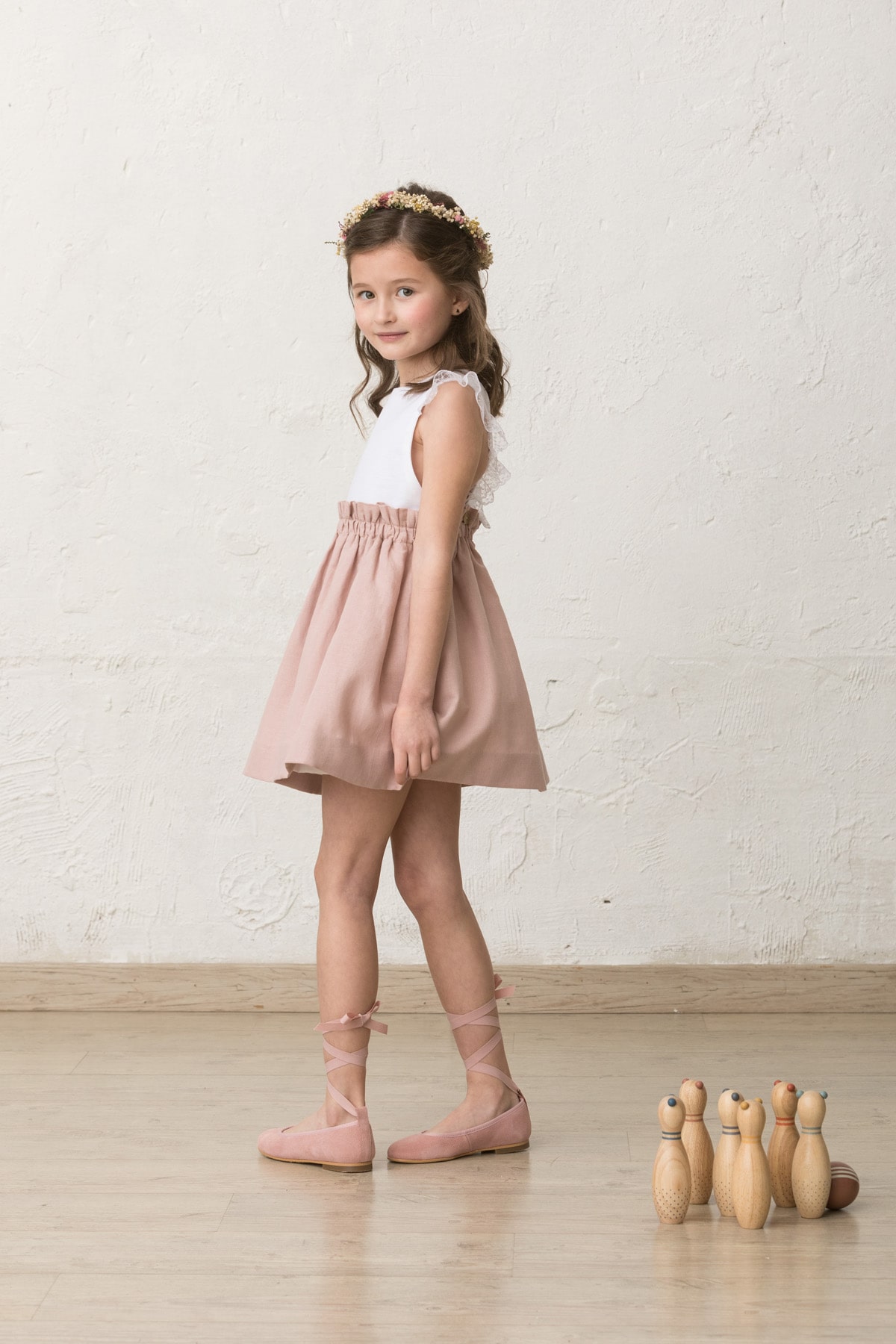 corona de flores de niña para ceremonia