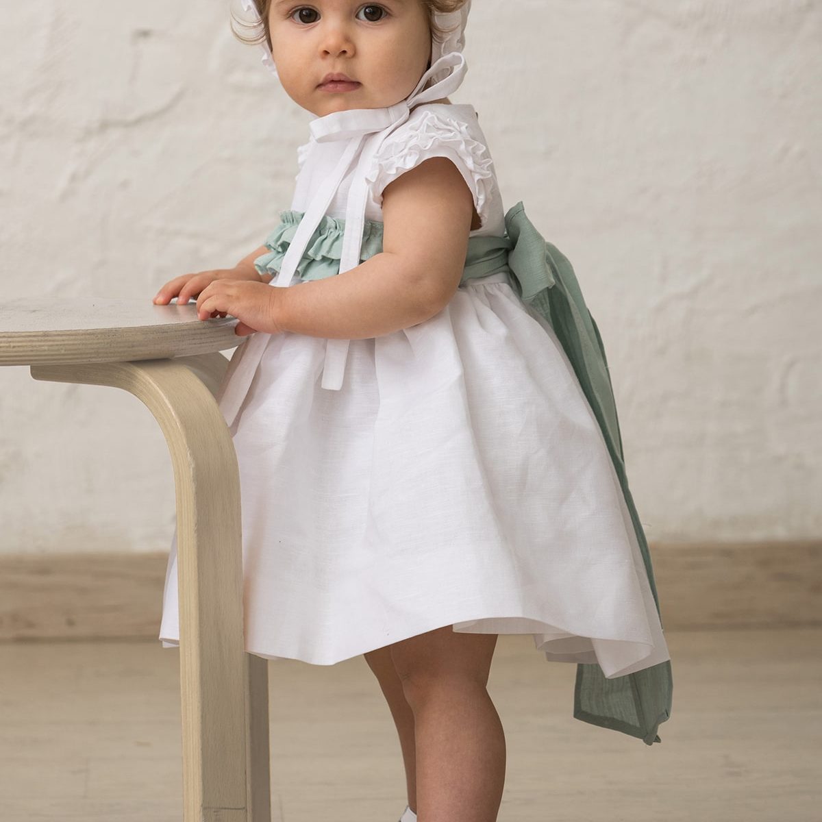 Vestido blanco de volantes bebé Quémono