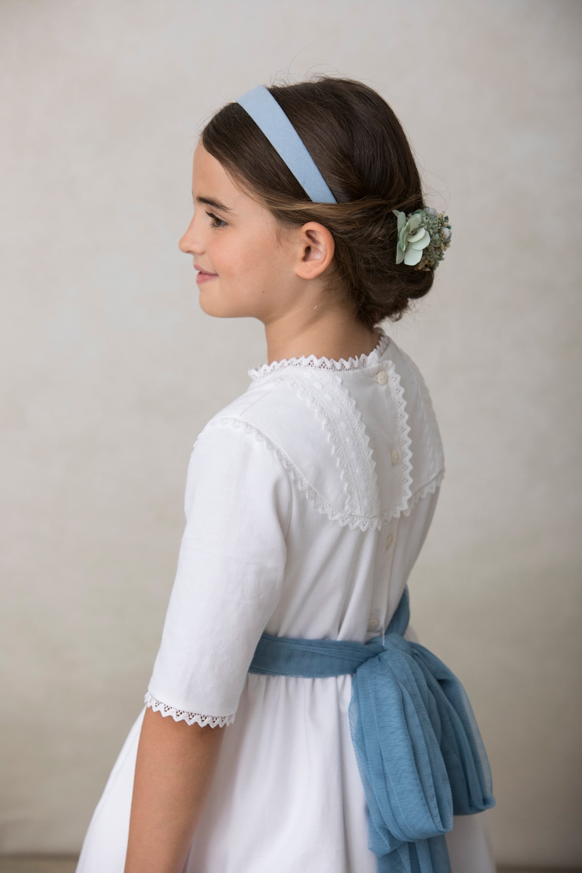 diadema de niña azul forrada de lino