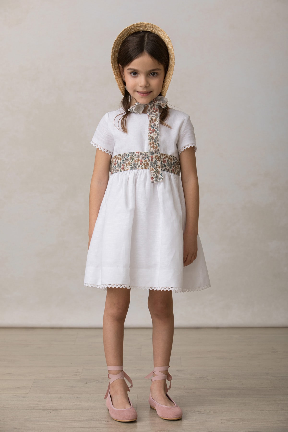 vestido de ceremonia de niña bonito