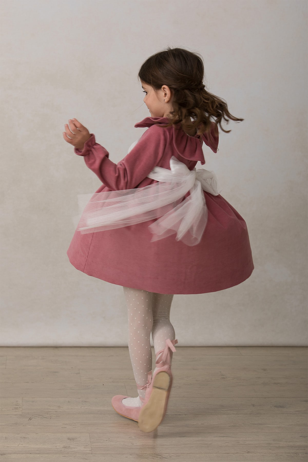 vestido de ceremonia para niña en terciopelo rosa