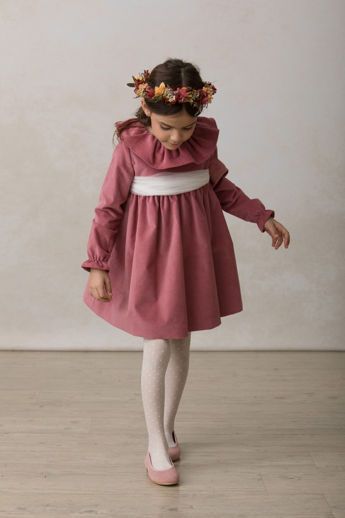 vestido de niña de ceremonia en terciopelo rosa frambuesa