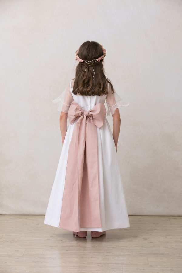 vestido de comunion de niña romantico con organza en cuello