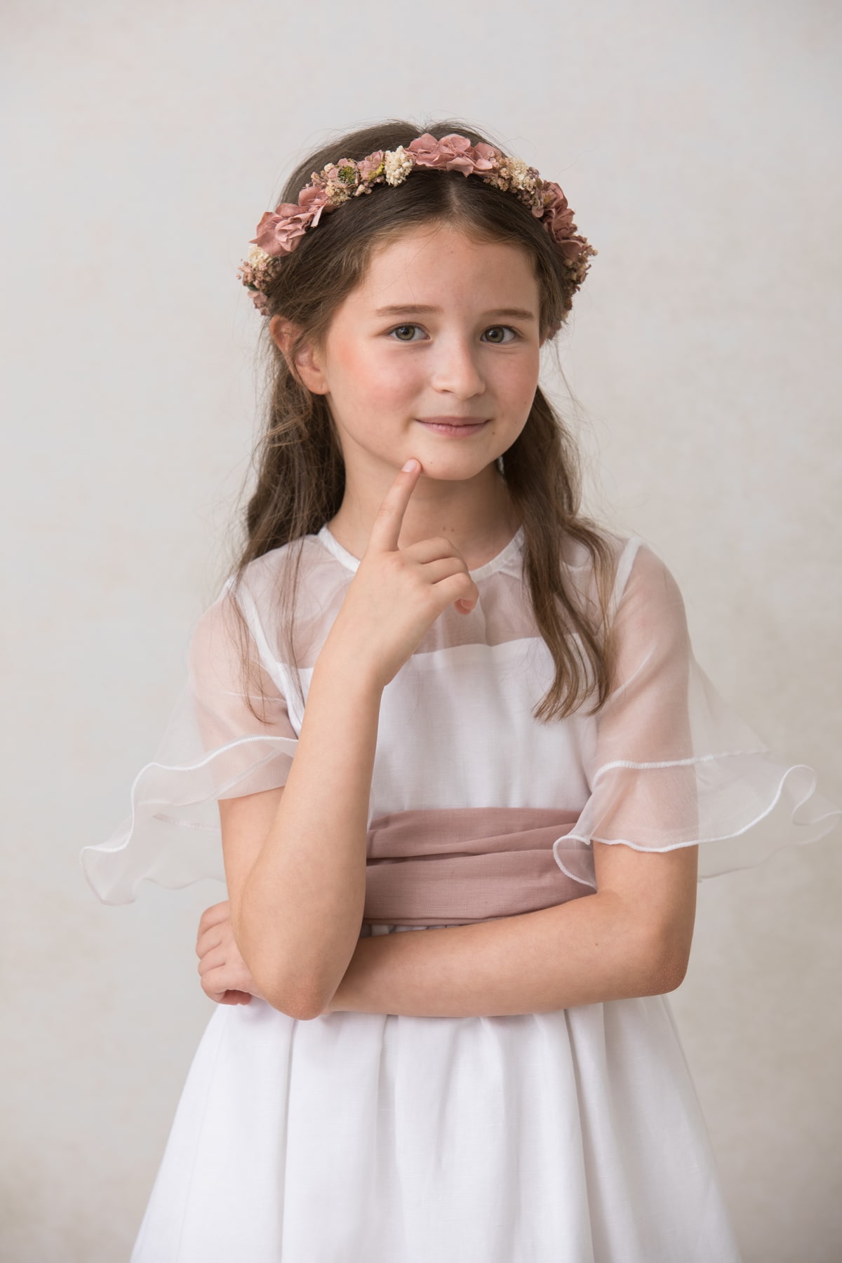 vestido de comunion con organza en cuello romantico