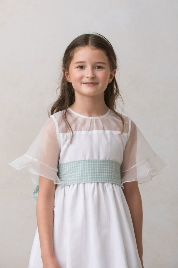 vestido de niña para comunion con organza en cuello estilo romantico