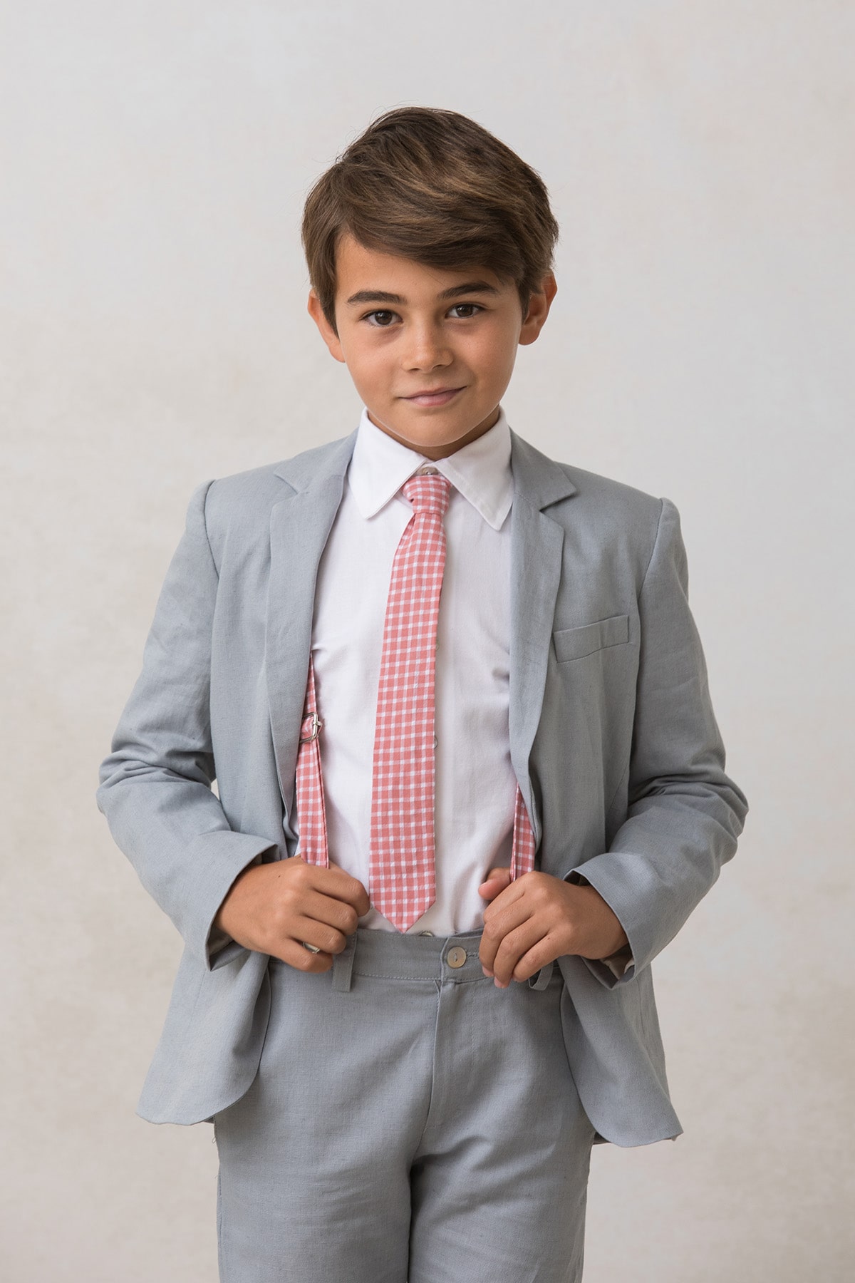 corbata infantil de niño con cuadros roja