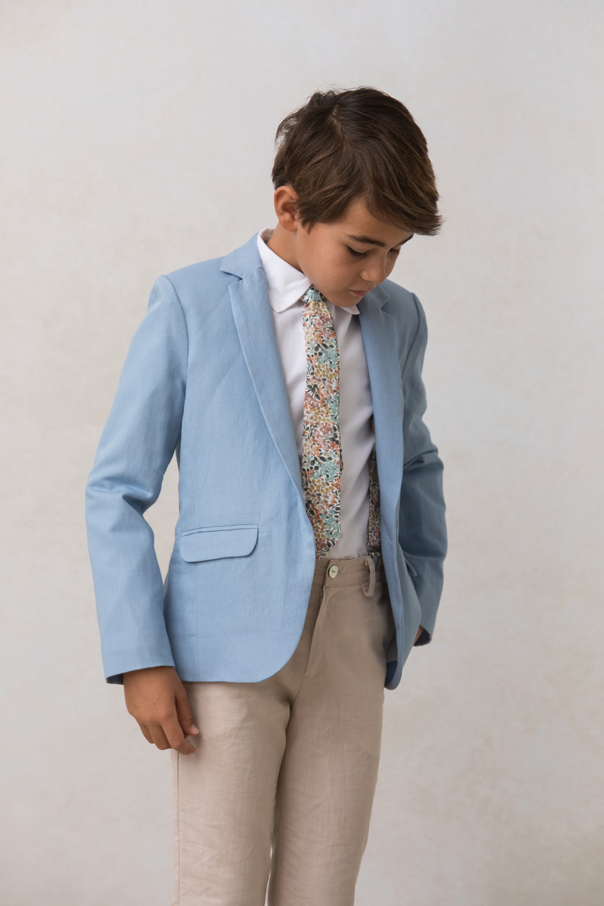 corbata de niño moderna de estampado cuarzo