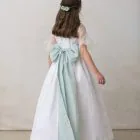 green flower girl ceremony clip