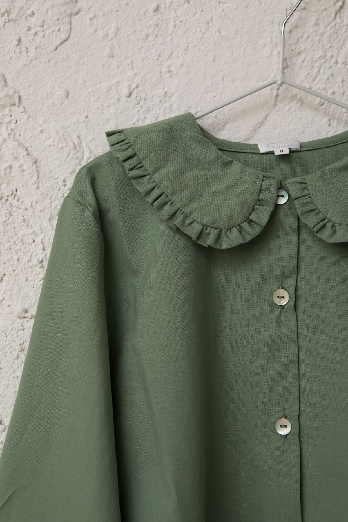 Blusa color verde oliva