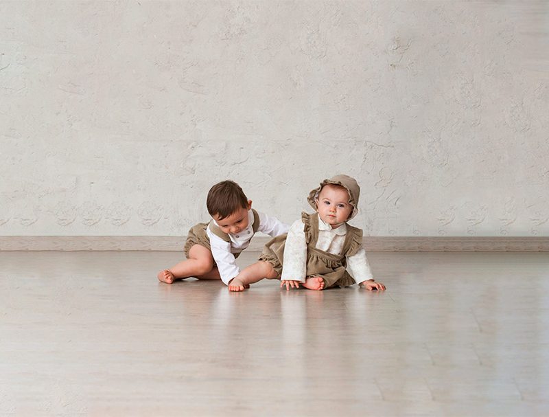 Como combinar el color mostaza en ropa de bebe