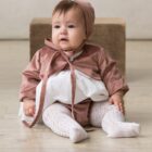 braguita cubrepañal de bebe en terciopelo rosa nude