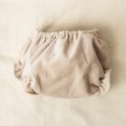 cubrepanal-braguita-bebe-terciopelo-beige cubrepañal braguita de bebe en terciopelo beige