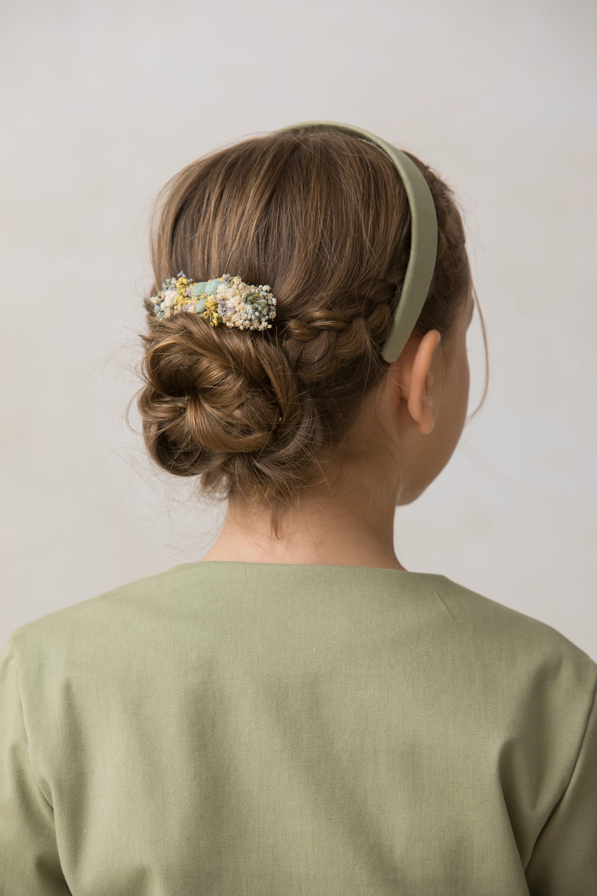 diadema ceremonia nina lisa verde oiliva