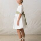 fajin de tablas de ceremonia de niña en algodon verde oliva