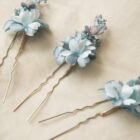horquilla flores nina pelo azul blanca