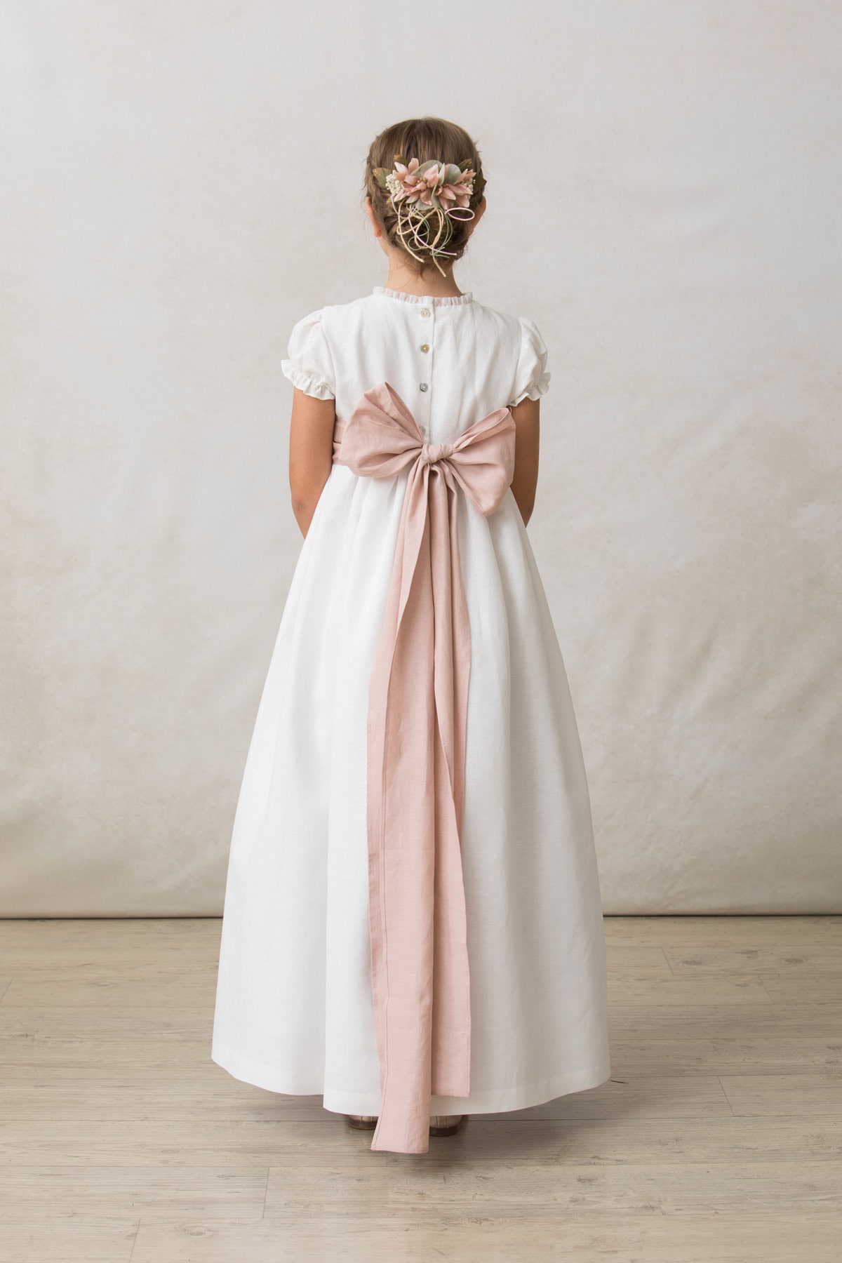 vestido de comunion en tul plumeti con manga farol