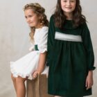 vestido-nina-ceremonia-terciopelo-verde-botella vestido de niña para ceremonia en terciopelo verde botella