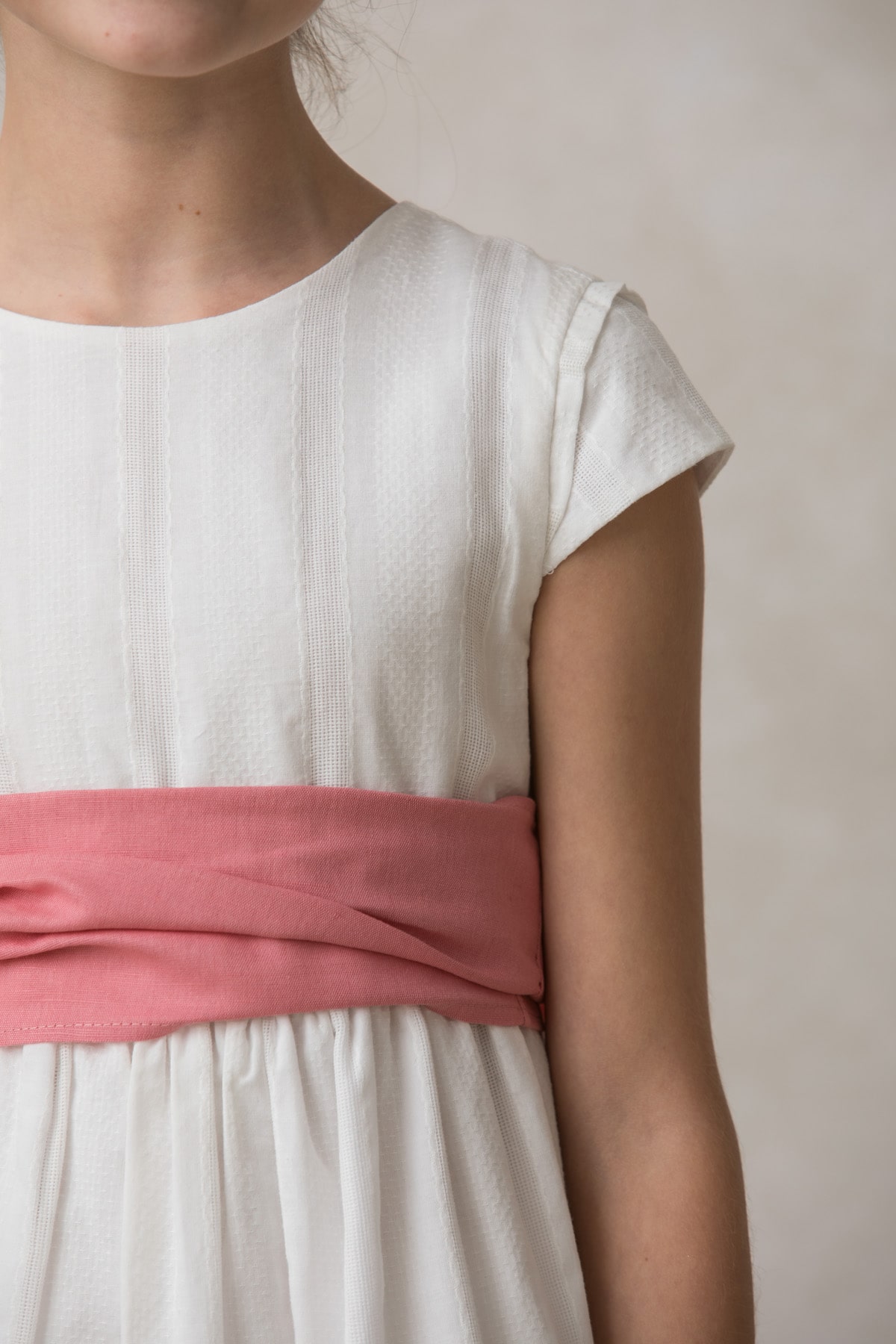 vestido de primera comunion de niña de manga cuchara sencillo