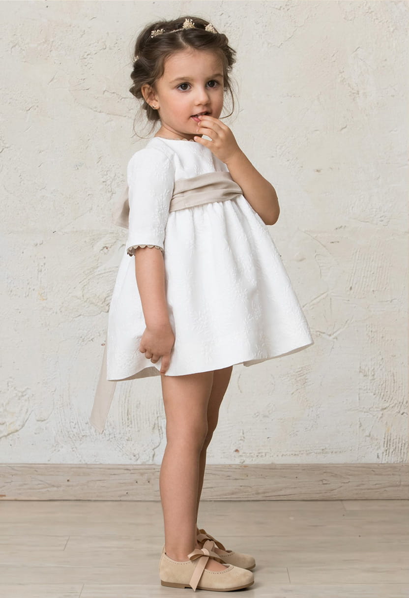 Merceditas beige de serraje con suela